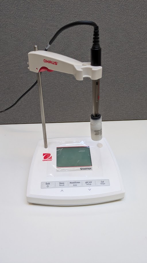 Ohaus ST2100E pH Meter