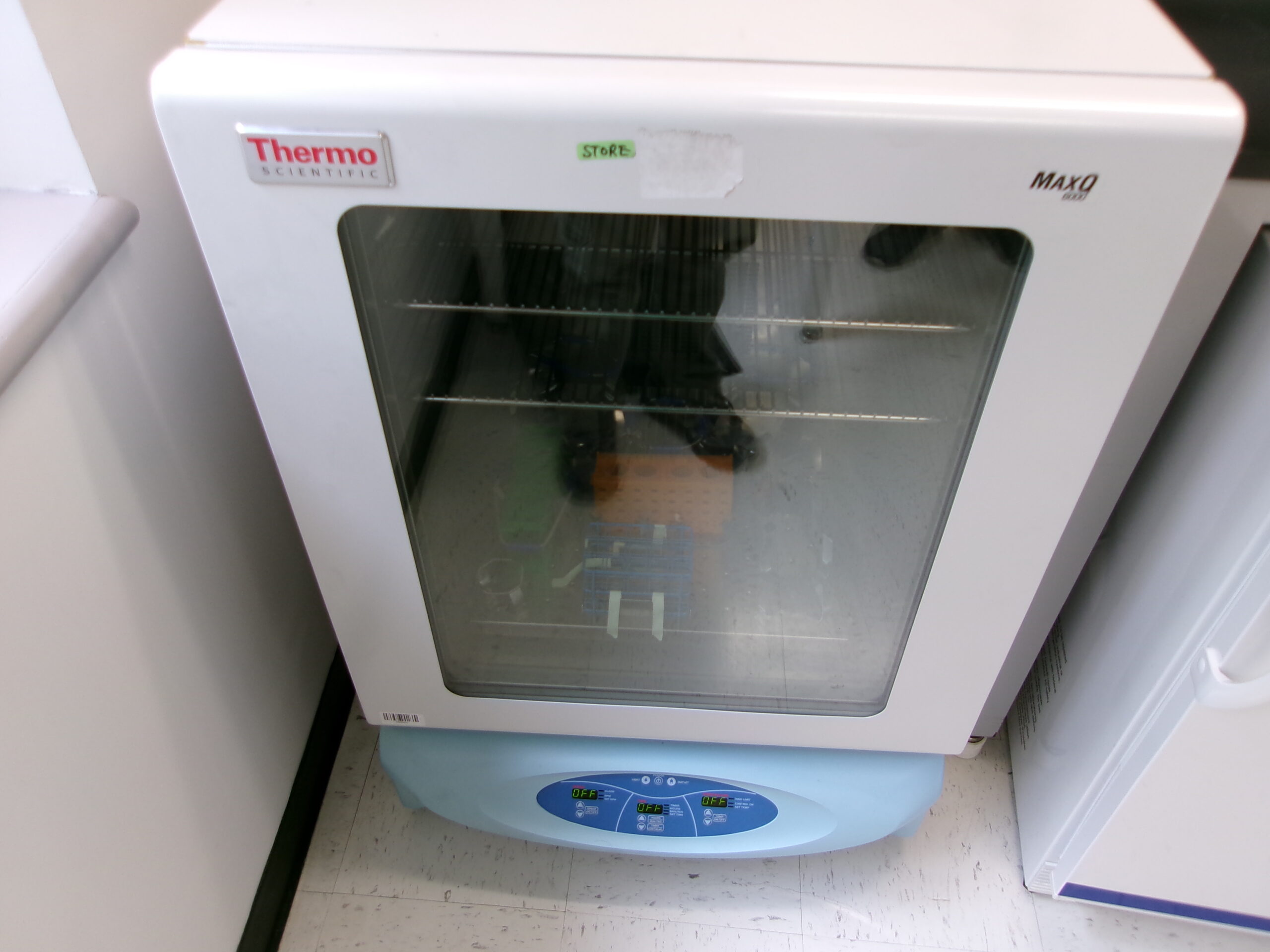 Thermo Scientific SHKE6000 Shaker