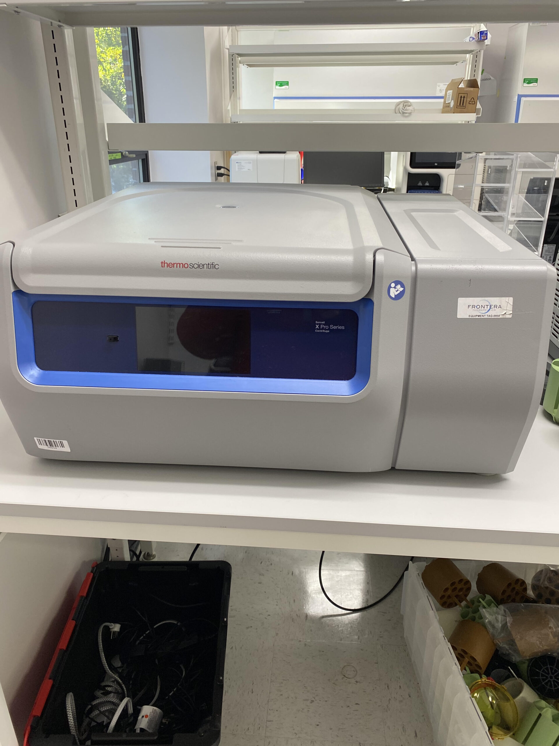 Thermo Scientific Sorvall X4R Pro-MD The Thermo Sorvall Legend RT+ Refrigerated Benchtop Centrifuge offers remarkable user-friendly capabilities, including an easy-to-read digital display and easy user control of all centrifuge capabilities. With a low height of only 12.4 inches, the Sorvall Legend RT+ makes rotor loading and unloading effortless. This refrigerated benchtop centrifuge has a max g-force of about 24,400 x g’s and features a timer that can be set at points as low as 1 min all the way to time periods lasting up to 9 hours and 59 minutes. With a temperature range of -9° to +40°C, the Sorvall Legend RT+ is the perfect centrifuge for any laboratory situation. Specifications: Max g-force: 24,400 x G Timer: 9 hrs, 59 min, cont. mode Max speed: 4,150 rpm (Swing Bucket Rotor)/15,000 rpm (Fixed Angle Rotor) Temperature range: -9° to +40°C Max Capacity: 4 x 750 ml Power Requirements: 115 VAC, 60 Hz, 12A