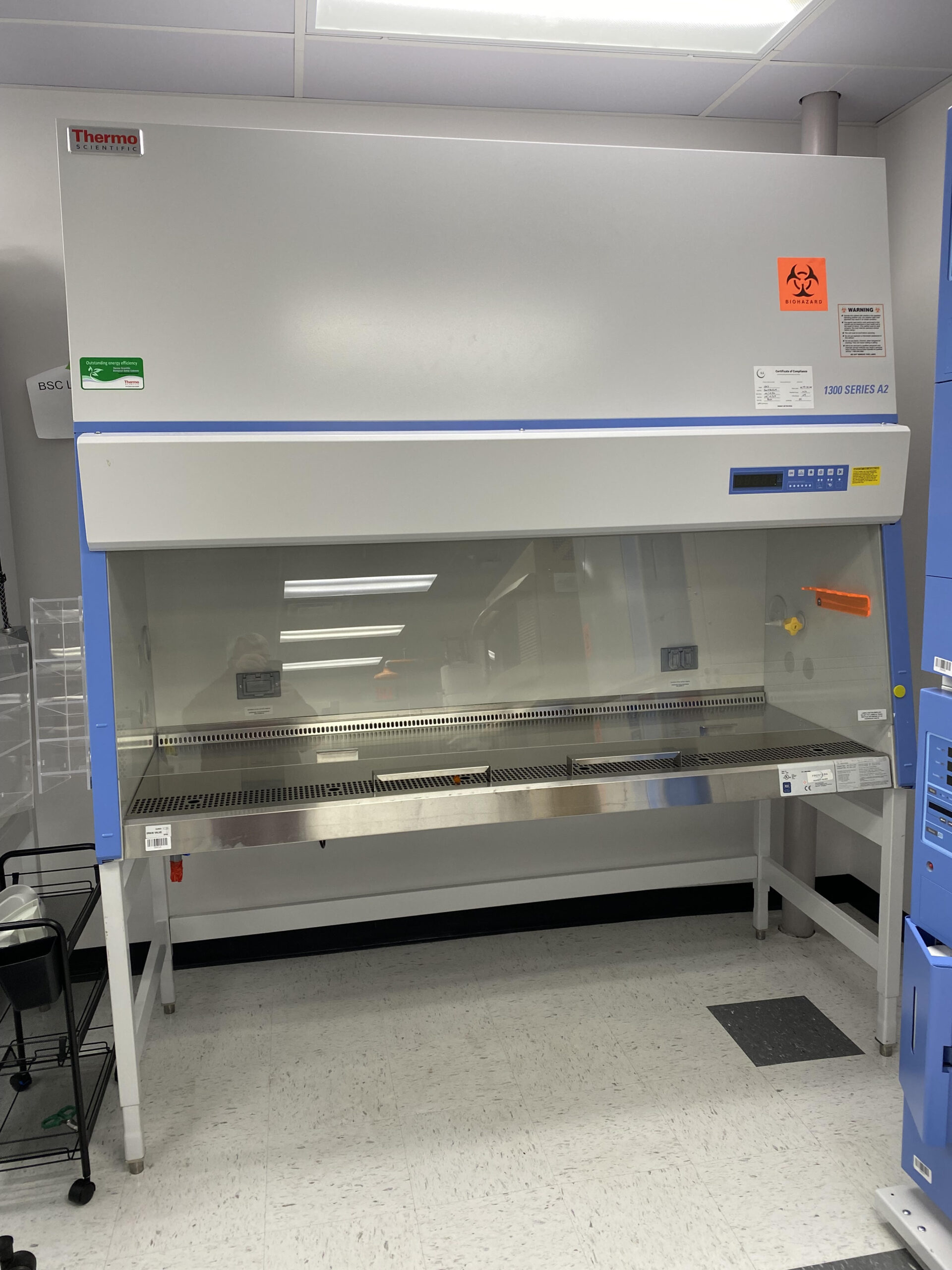 Thermo Scientific 1397-6 Foot (Series 1300) Biosafety Cabinet