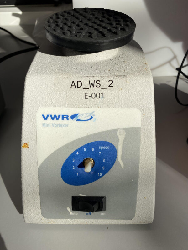 VWR 58816-121-Analog dial control Vortexer